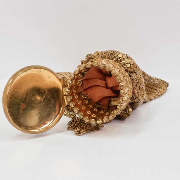 Whiting & Davis Mesh Purse / Vintage Gold Tone Metal Evening Bag / Made in USA - Picture 6 of 12